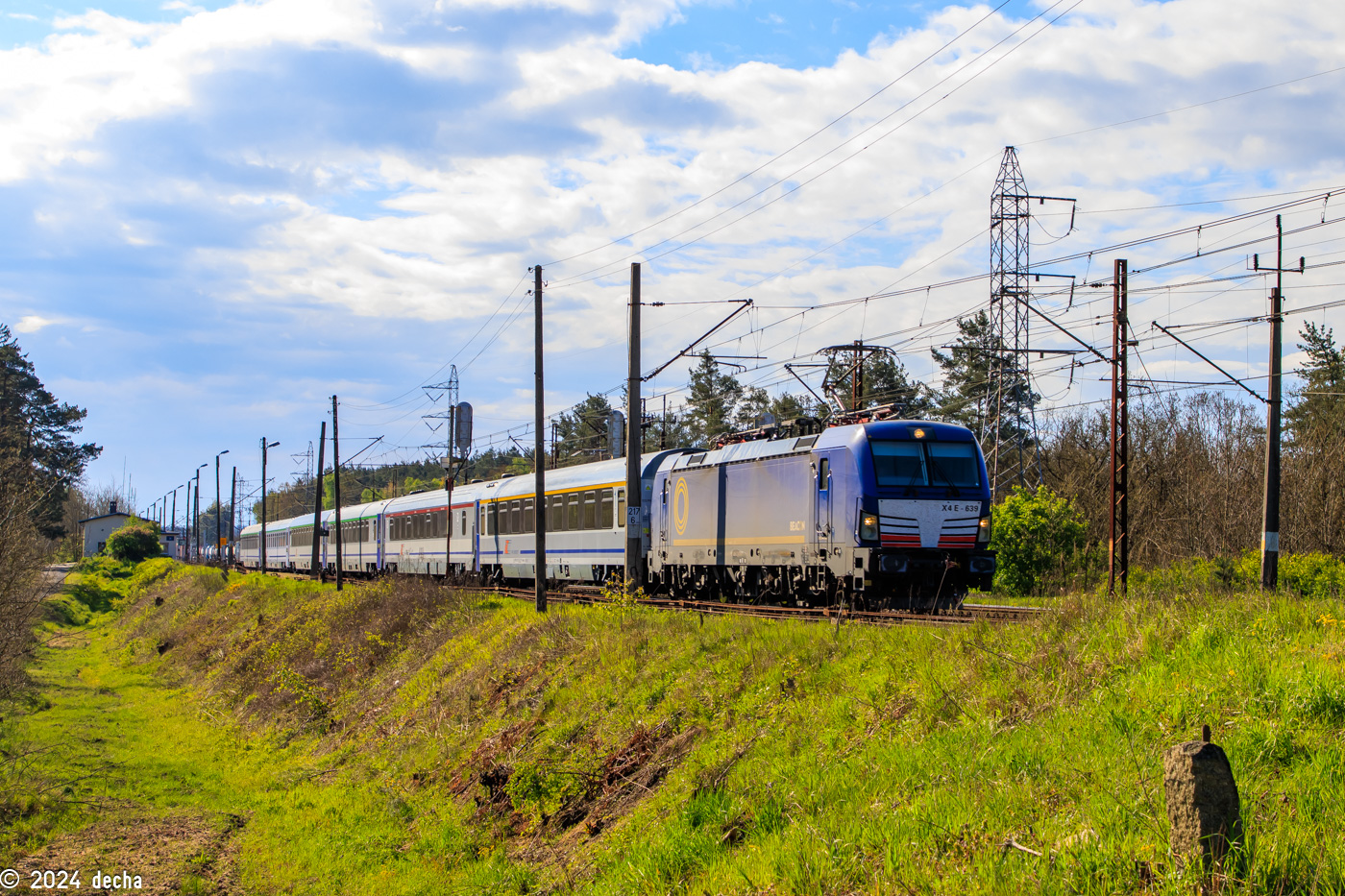 X4E-639