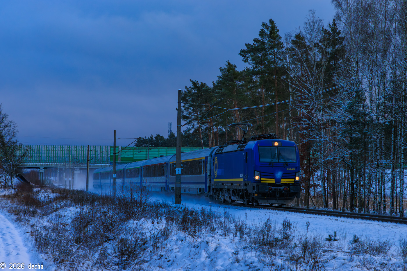 X4E-802