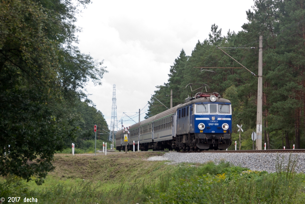 EP07-1051