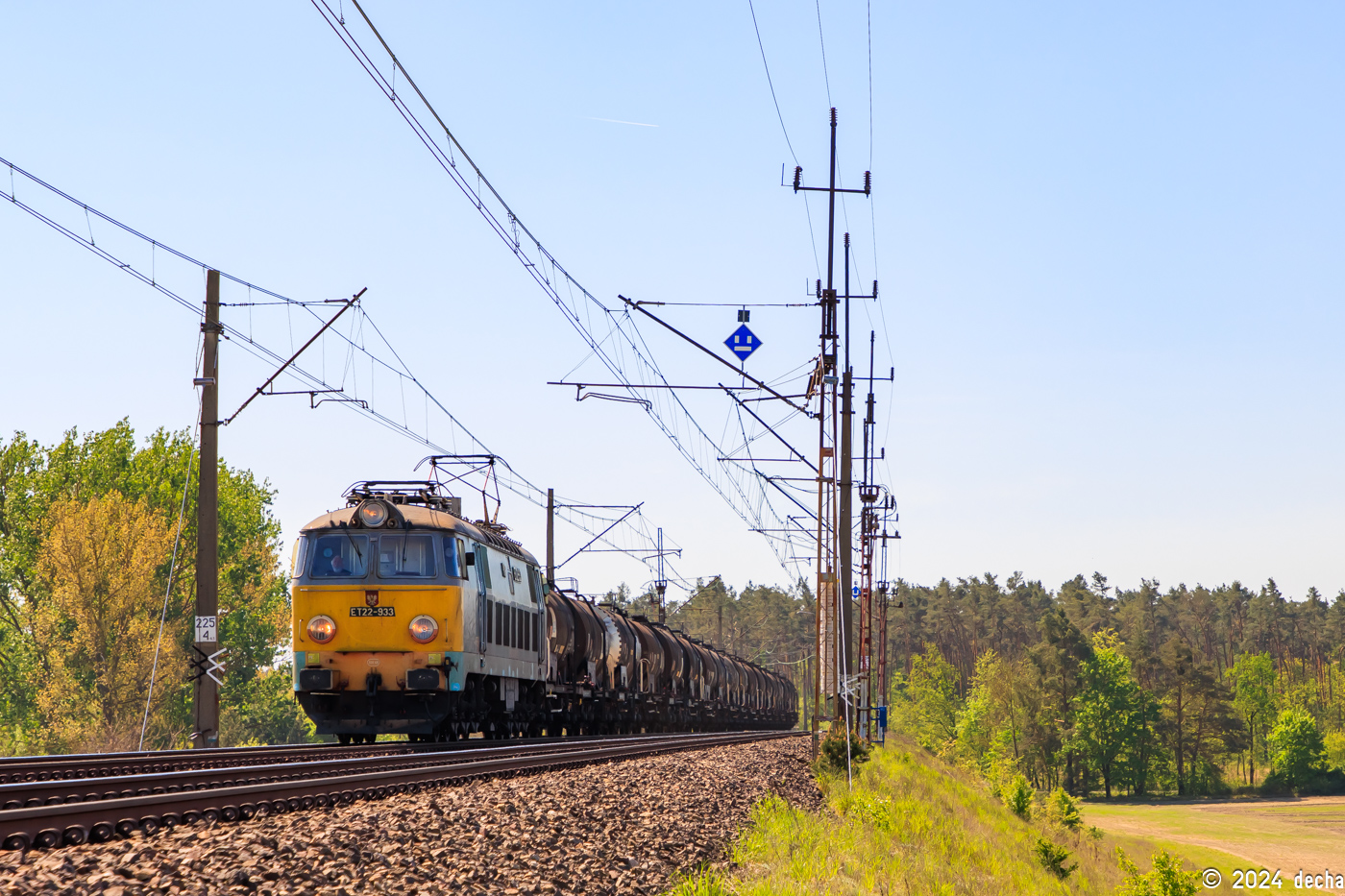 ET22-933