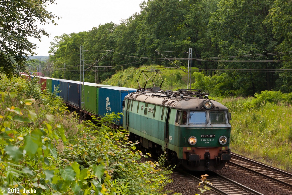 ET22-037