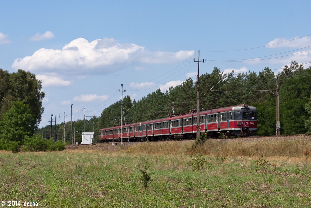 EN57-712