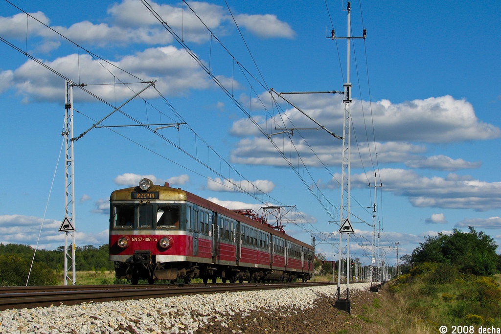 EN57-1061