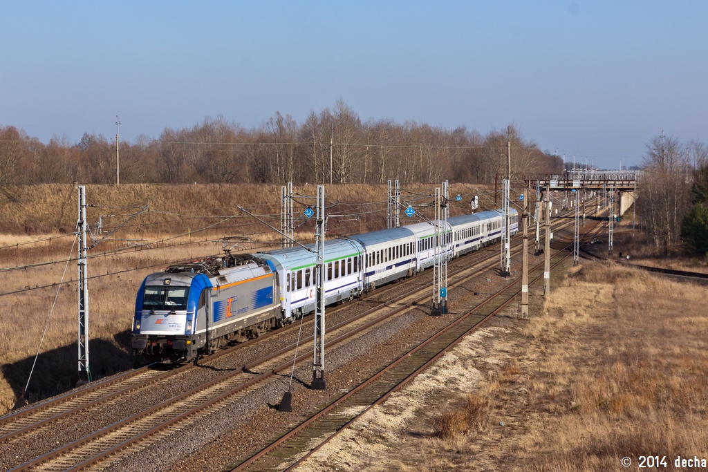 5 370 002