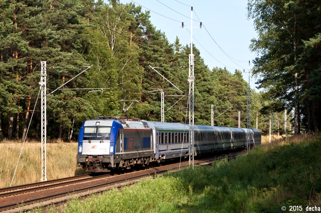 5 370 005