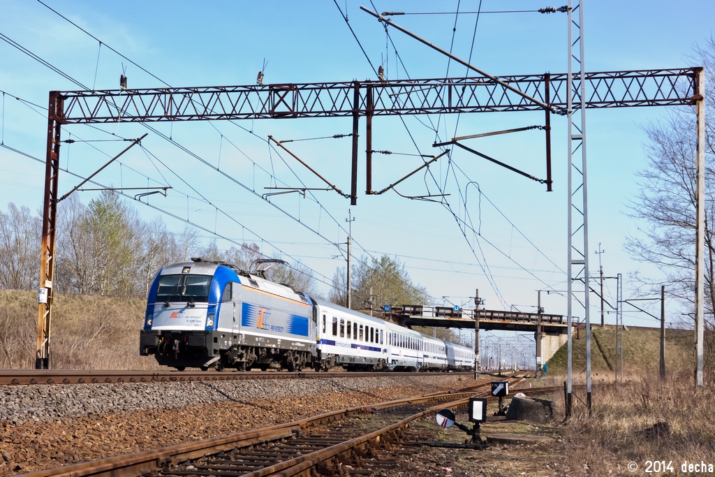 5 370 006