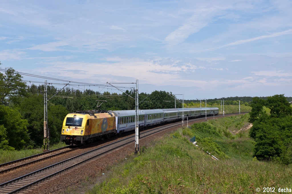 5 370 009