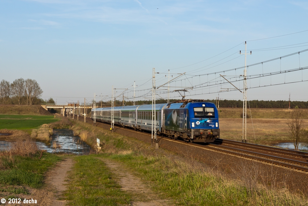 5 370 010