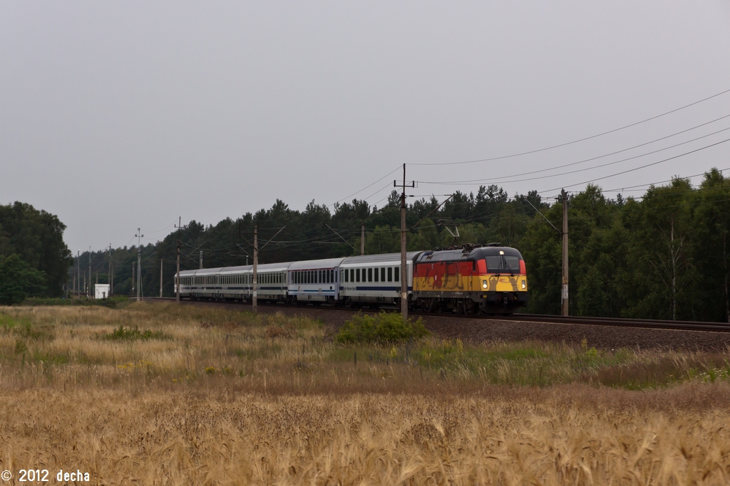 5 370 005